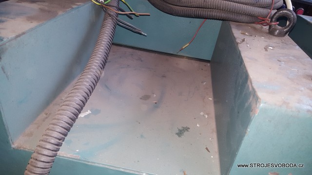 Přímočaré dělicí zařízení QDP 250/100 (1 - QDP 300-100 (3).jpg)